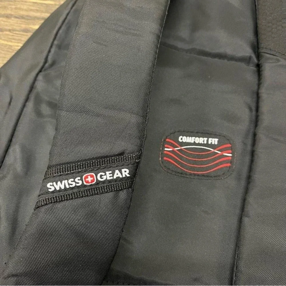 SwissGear 18